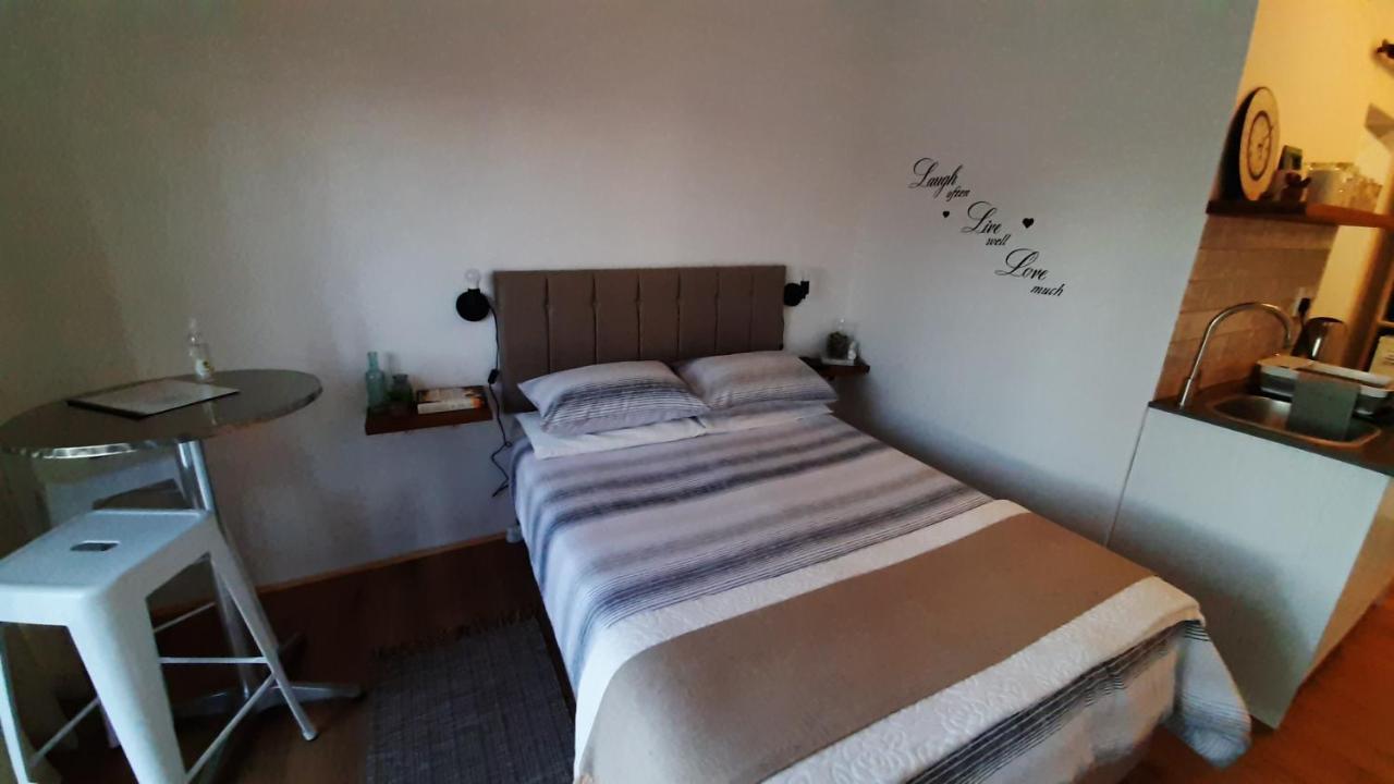 Longships Sanctuary Bed and Breakfast Plettenbergbaai Buitenkant foto