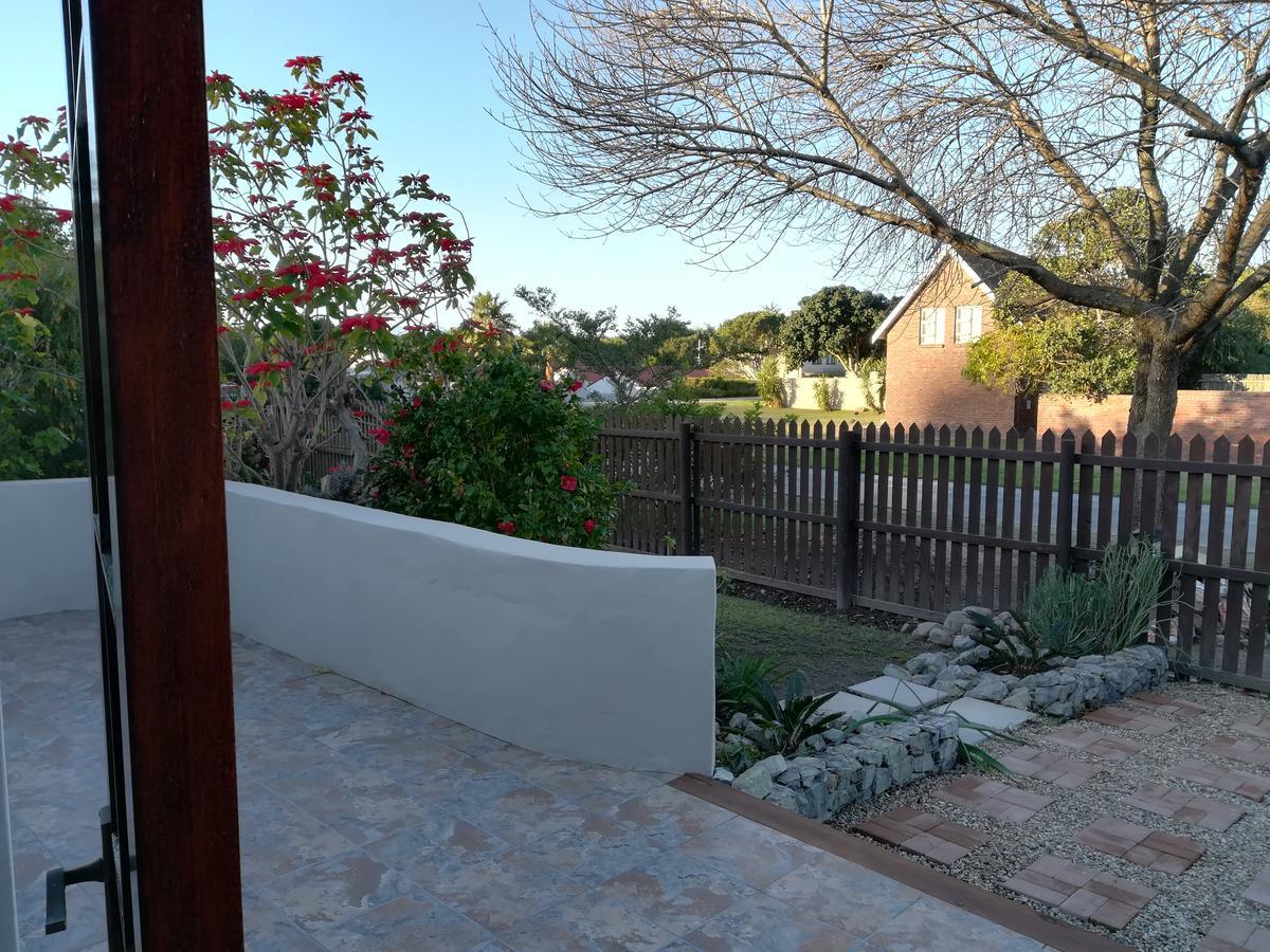 Longships Sanctuary Bed and Breakfast Plettenbergbaai Buitenkant foto